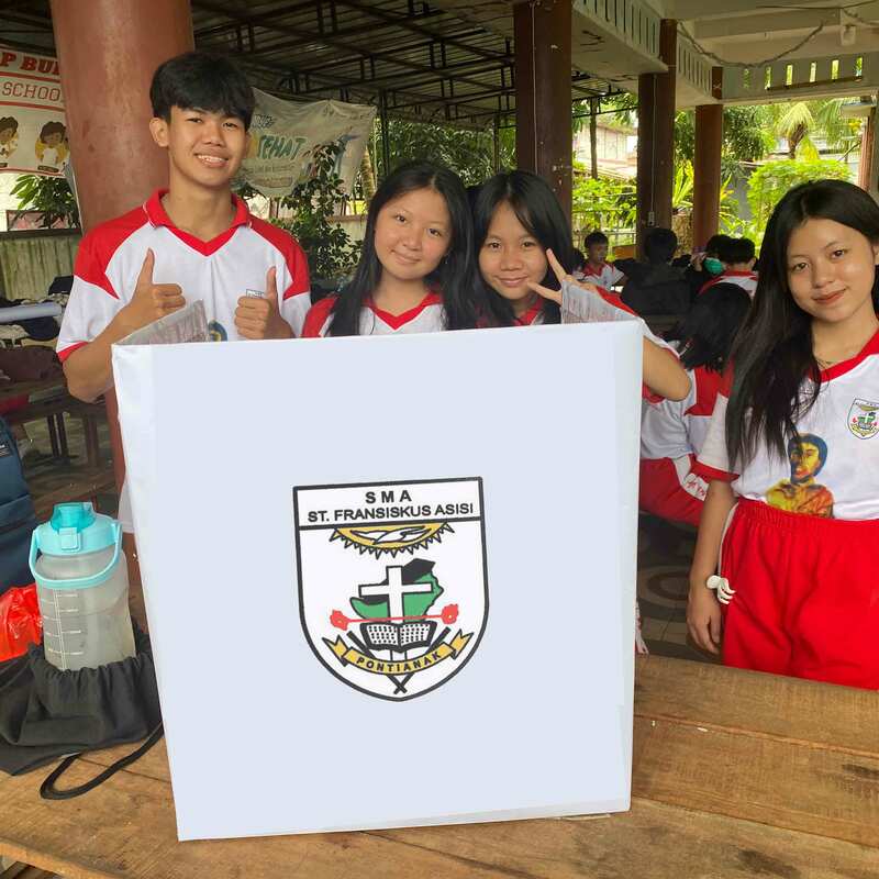 Pembuatan Bilik Suara